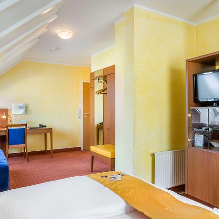 Hotel Rega Stuttgart Exterior foto