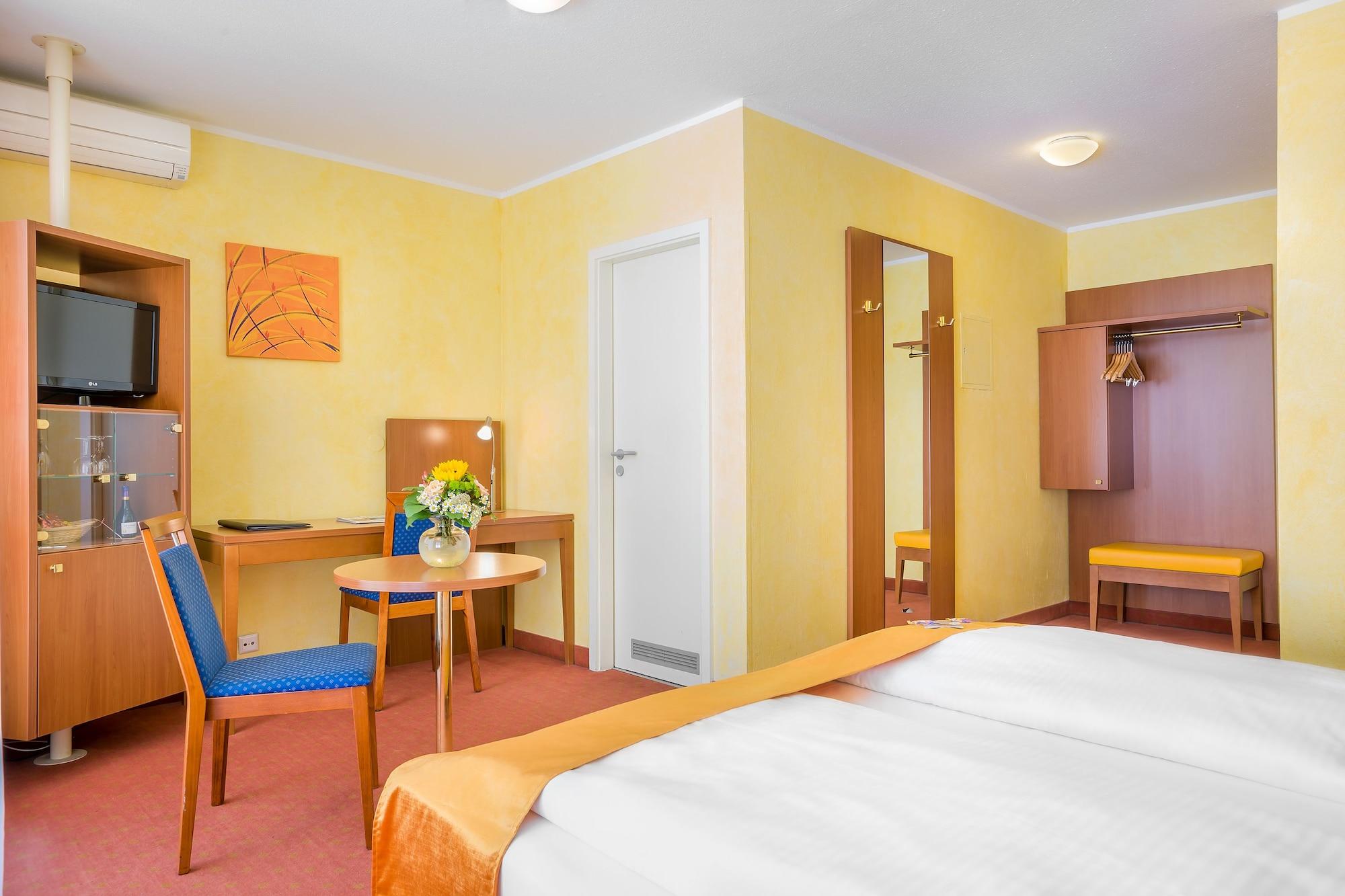 Hotel Rega Stuttgart Exterior foto