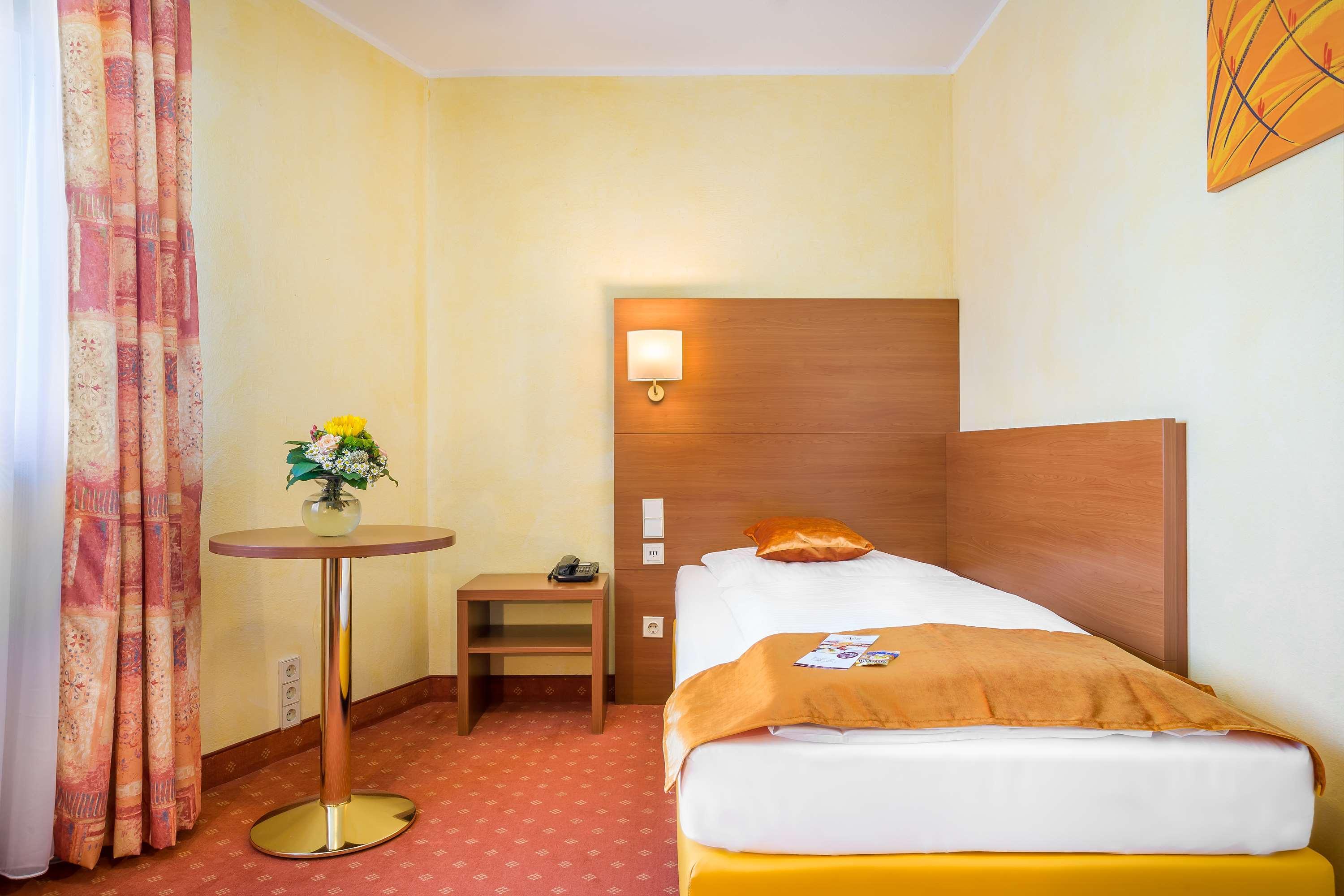 Hotel Rega Stuttgart Exterior foto