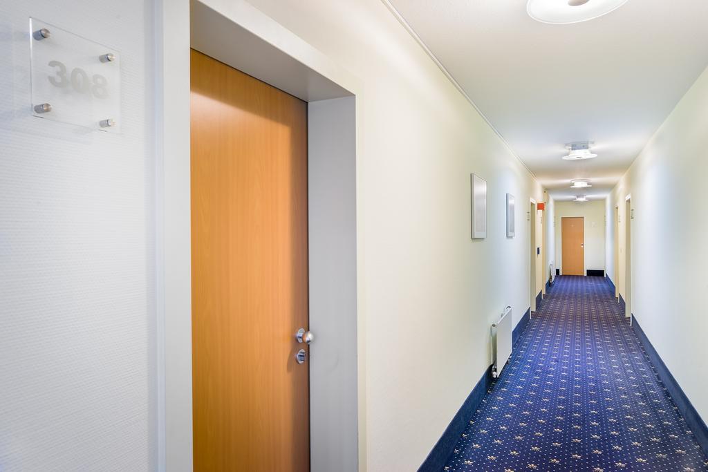 Hotel Rega Stuttgart Exterior foto