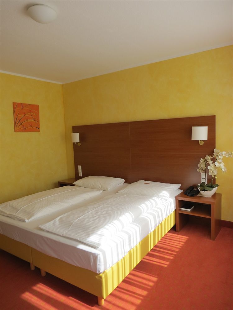 Hotel Rega Stuttgart Exterior foto
